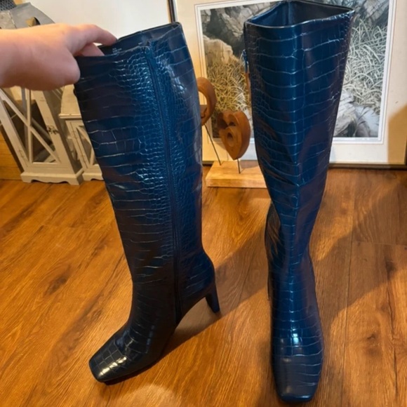 JustFab Deep Blue Croc-Pattern Heeled Boots - Picture 6 of 6